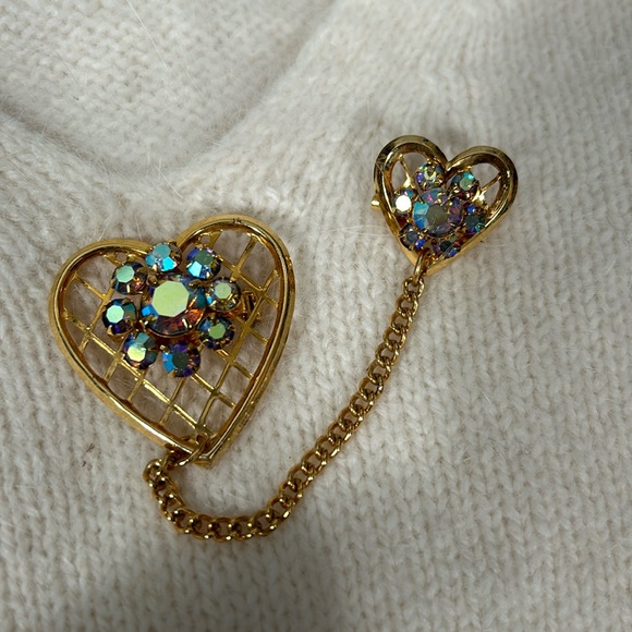 1960s Two Heart Chatelaine Style Pins, Perfect gift for Mother’s Day - Picture 3 of 12